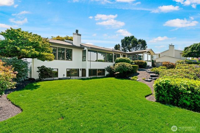 824 S Marine Hills Way, Federal Way, WA 98003