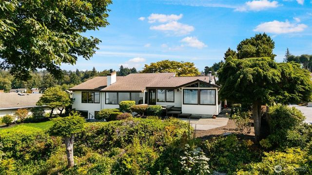 824 S Marine Hills Way, Federal Way, WA 98003