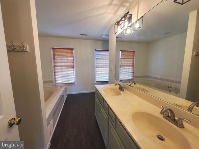 614 E PEBWORTH RD, Magnolia, DE 19962
