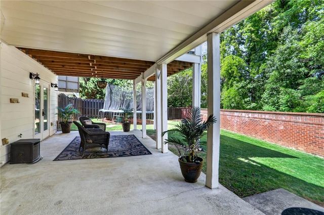 3702 Paces Park Circle SE, Smyrna, GA 30080