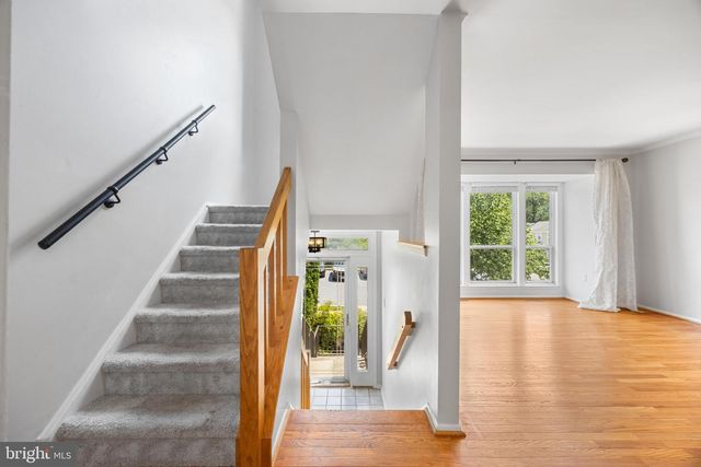 7760 CHATFIELD LN, Ellicott City, MD 21043