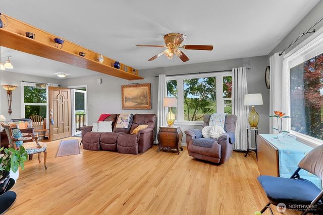 320 Pioneer Highway E, Arlington, WA 98223