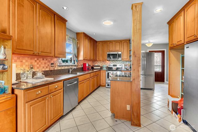 320 Pioneer Highway E, Arlington, WA 98223