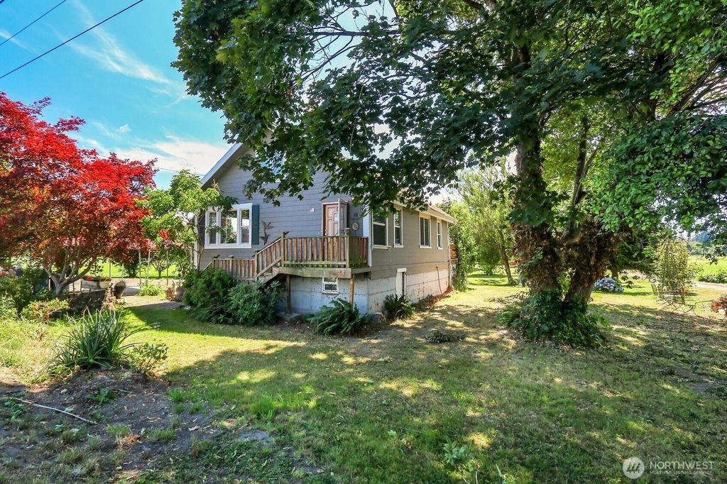 320 Pioneer Highway E, Arlington, WA 98223