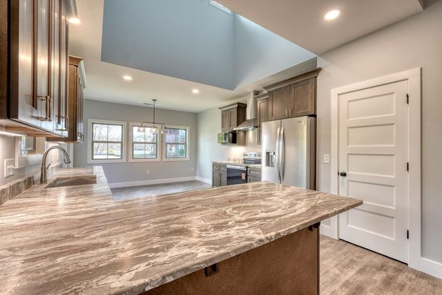 98 Brett Way, Hiawassee, GA 30546