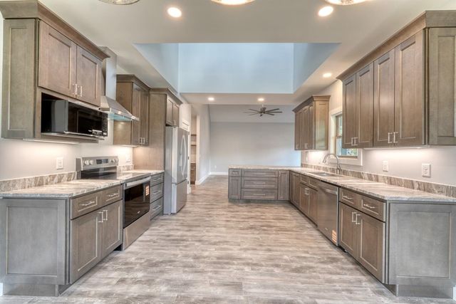 98 Brett Way, Hiawassee, GA 30546