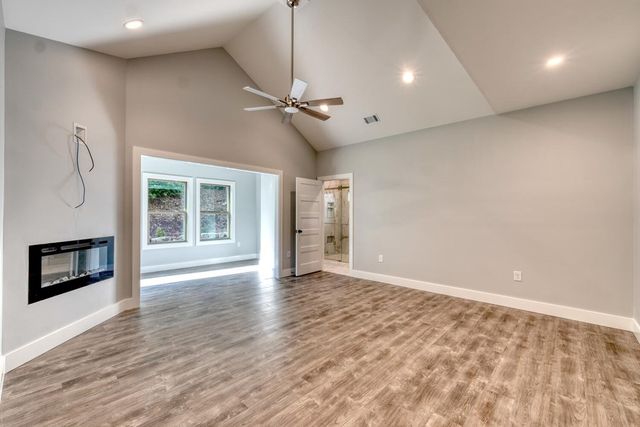 98 Brett Way, Hiawassee, GA 30546