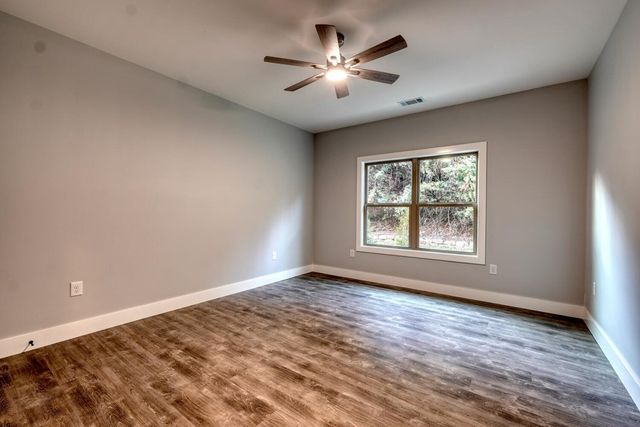 98 Brett Way, Hiawassee, GA 30546