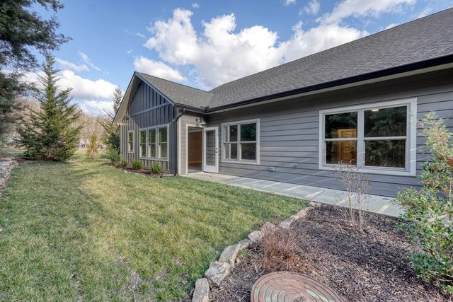 98 Brett Way, Hiawassee, GA 30546