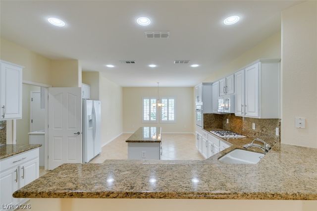 2150 Clearwater Lake Drive, Henderson, NV 89044