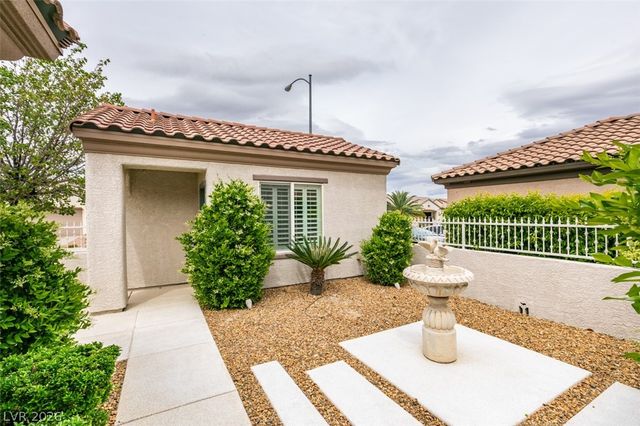 2150 Clearwater Lake Drive, Henderson, NV 89044