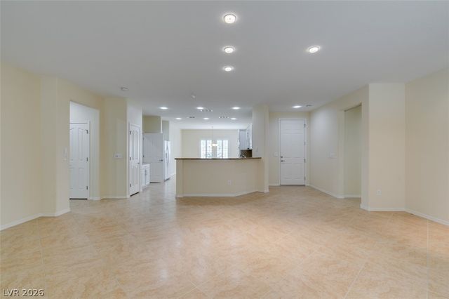 2150 Clearwater Lake Drive, Henderson, NV 89044