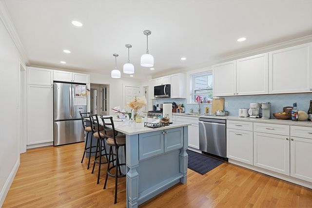 22 Sweetser St, Wakefield, MA 01880