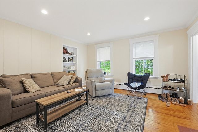 22 Sweetser St, Wakefield, MA 01880