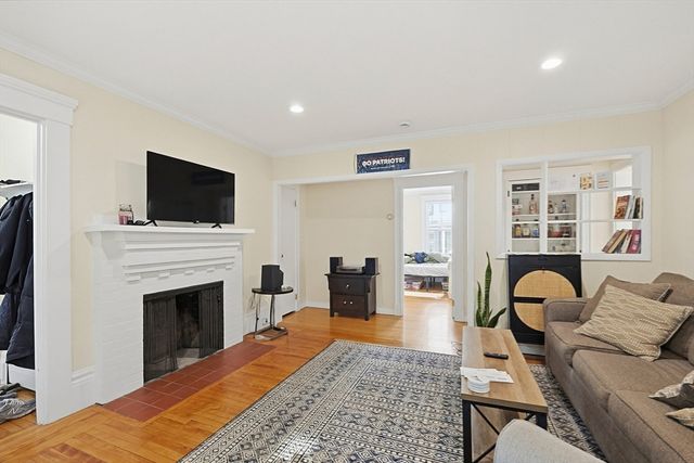 22 Sweetser St, Wakefield, MA 01880