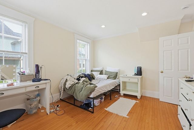 22 Sweetser St, Wakefield, MA 01880
