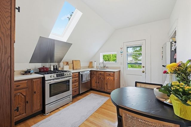 22 Sweetser St, Wakefield, MA 01880