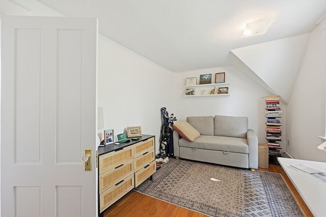 22 Sweetser St, Wakefield, MA 01880