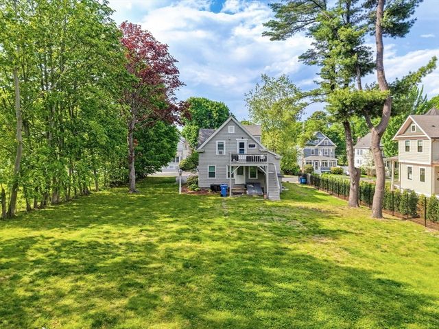 22 Sweetser St, Wakefield, MA 01880