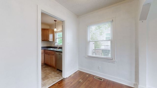 2011 Oakwood Ave, Nashville, TN 37207