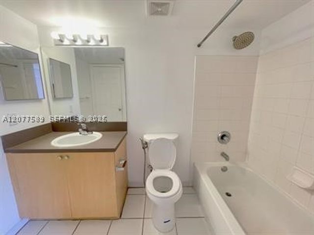 2831 NE 185th St 603, Aventura, FL 33180