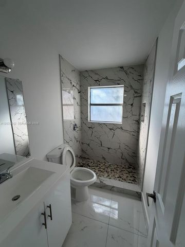 5150 W 12th Ave 206, Hialeah, FL 33012