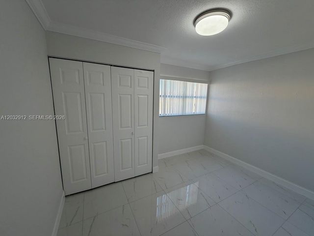 5150 W 12th Ave 206, Hialeah, FL 33012
