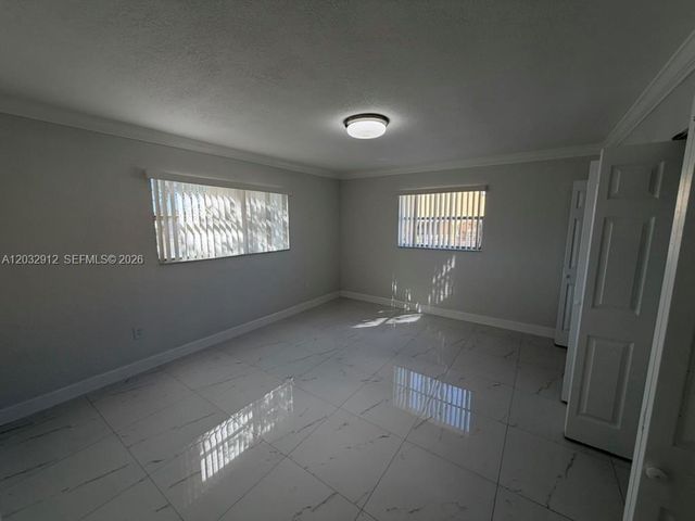 5150 W 12th Ave 206, Hialeah, FL 33012