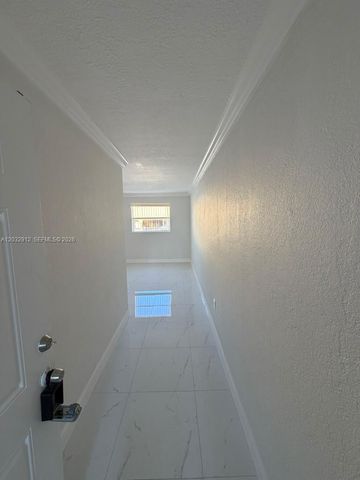 5150 W 12th Ave 206, Hialeah, FL 33012