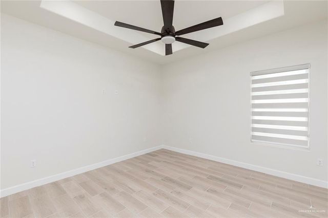 825 E Kika De La Garza Boulevard, La Joya, TX 78560