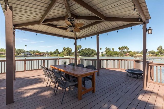 825 E Kika De La Garza Boulevard, La Joya, TX 78560