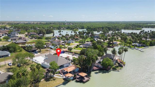 825 E Kika De La Garza Boulevard, La Joya, TX 78560