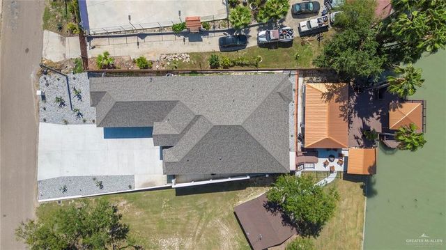 825 E Kika De La Garza Boulevard, La Joya, TX 78560