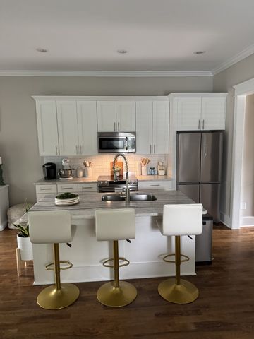 1740 24th Ave, N, Nashville, TN 37208