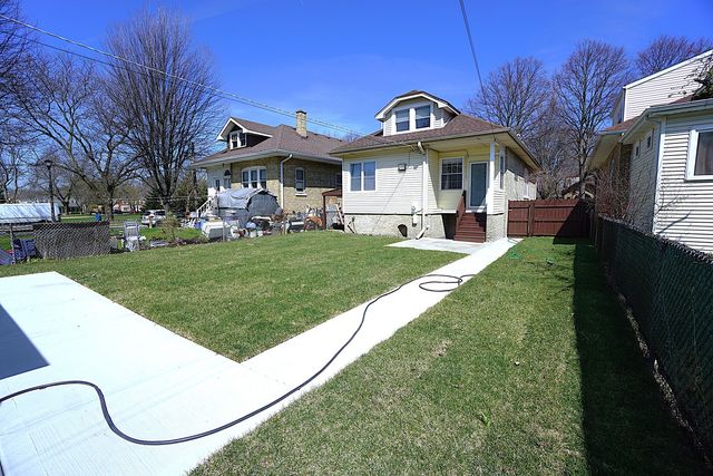 5249 Hoffman Street, Skokie, IL 60077