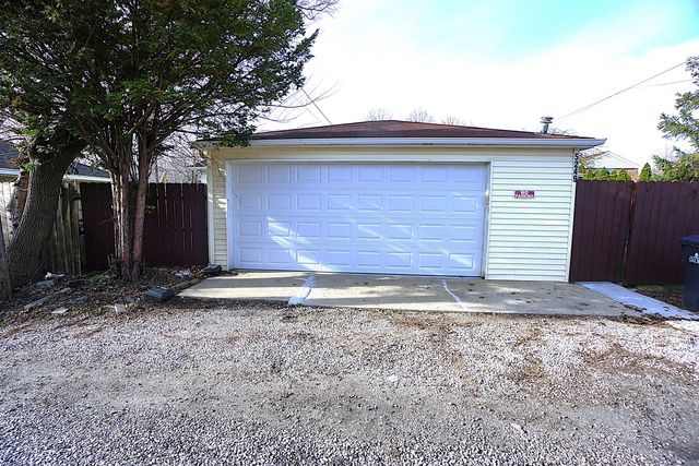 5249 Hoffman Street, Skokie, IL 60077