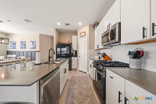 9109 Honey Mesquite, Seguin, TX 78155