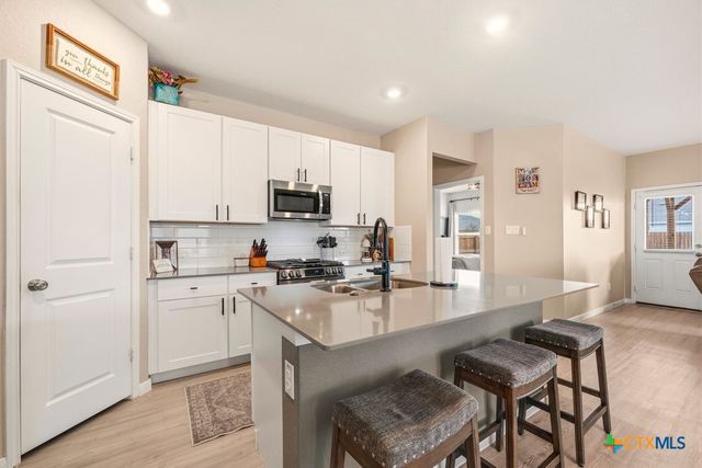 9109 Honey Mesquite, Seguin, TX 78155