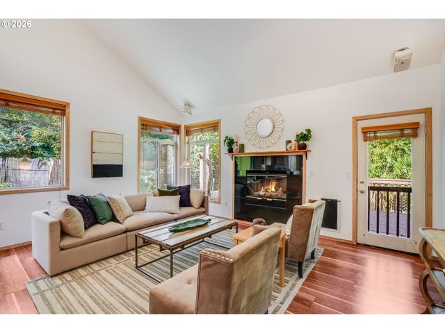 2439 Sw Idaho St, Portland, OR 97239
