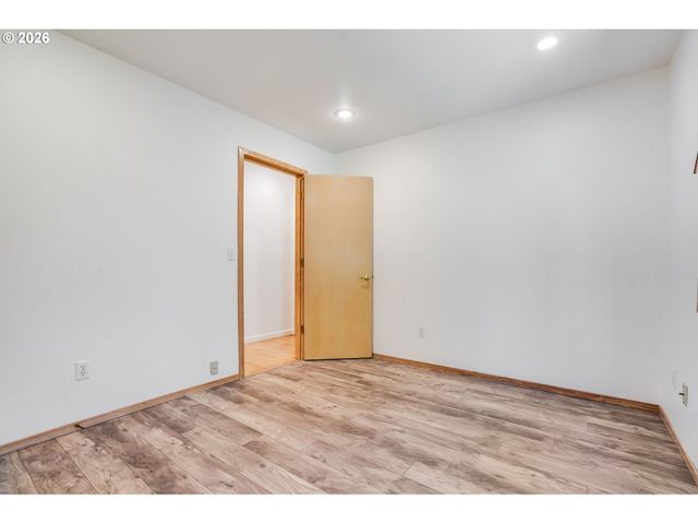 2439 Sw Idaho St, Portland, OR 97239