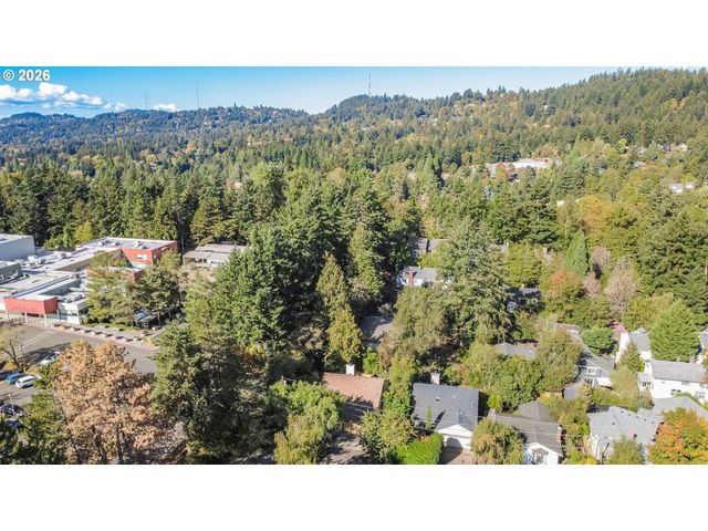 2439 Sw Idaho St, Portland, OR 97239