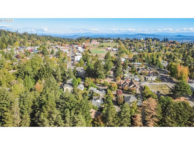 2439 Sw Idaho St, Portland, OR 97239