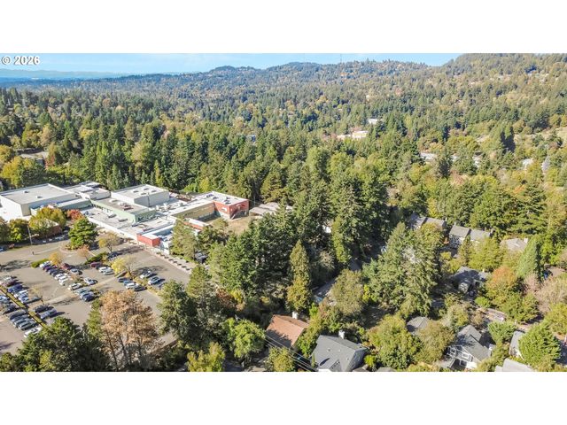 2439 Sw Idaho St, Portland, OR 97239
