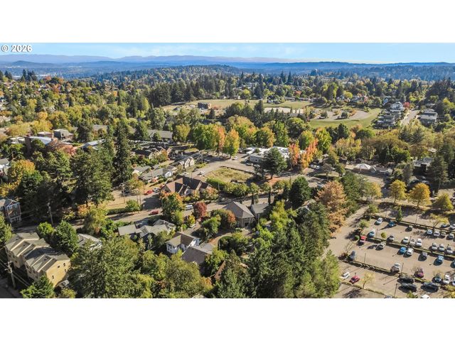 2439 Sw Idaho St, Portland, OR 97239