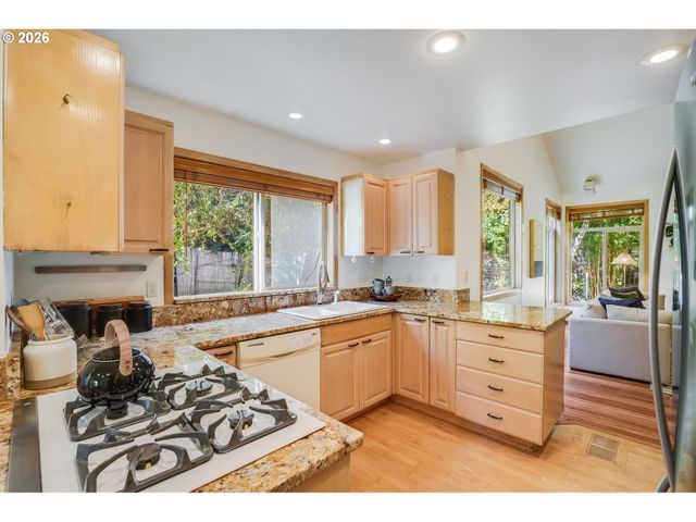 2439 Sw Idaho St, Portland, OR 97239