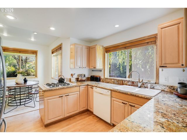 2439 Sw Idaho St, Portland, OR 97239