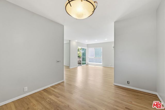 11120 Queensland Street D40, Los Angeles, CA 90034
