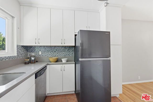 11120 Queensland Street D40, Los Angeles, CA 90034