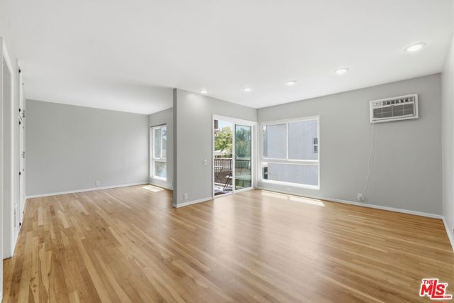 11120 Queensland Street D40, Los Angeles, CA 90034