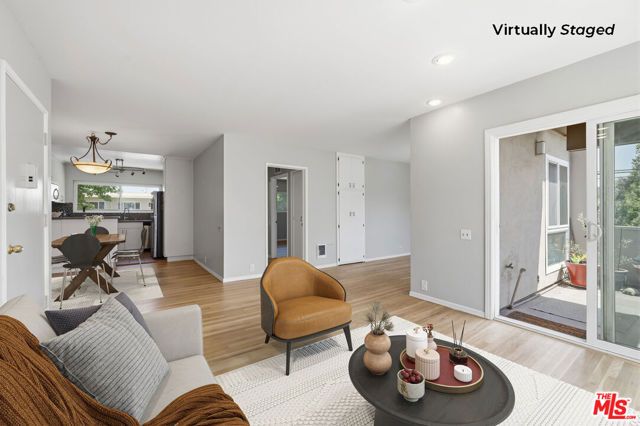 11120 Queensland Street D40, Los Angeles, CA 90034